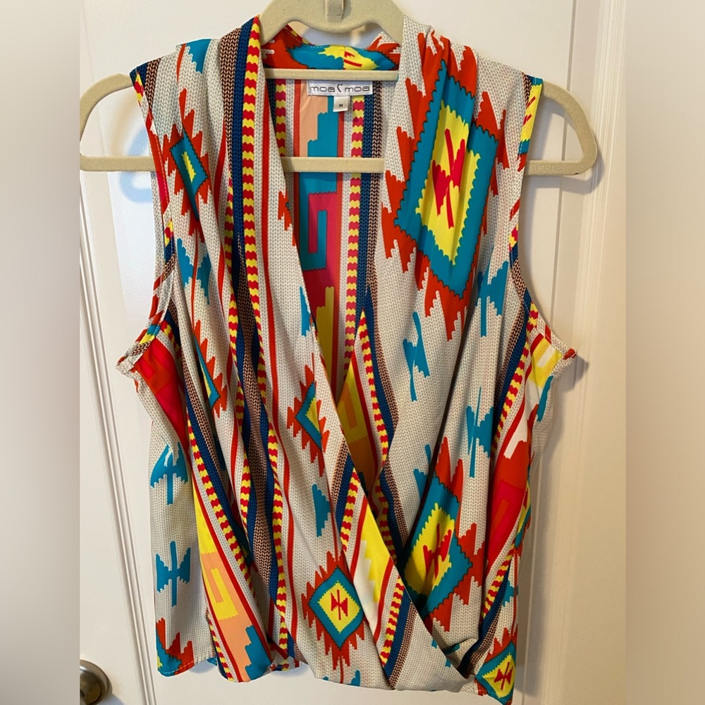 Moa Moa Juniors Aztec Design Colorful Top Sz M - Picture 4 of 4